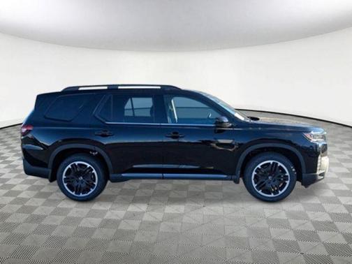 Crystal Black Pearl 2026 Honda Pilot Touring