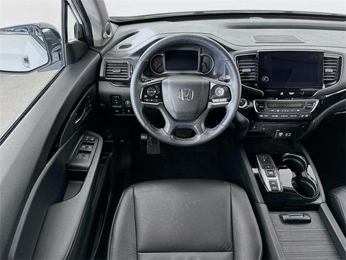 2022 Honda Pilot Touring 7-Passenger