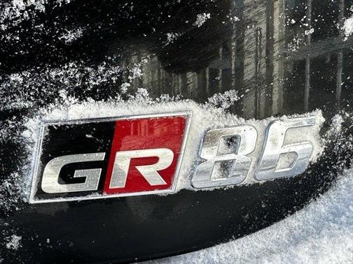 2024 Toyota GR86 Premium