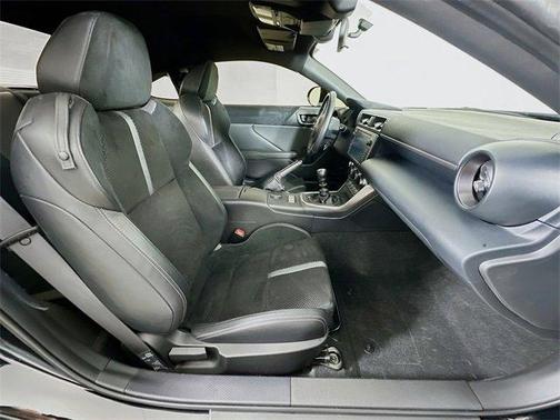 2024 Toyota GR86 Premium