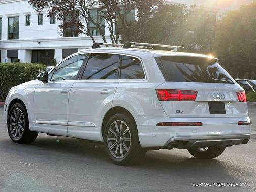 2019 Audi Q7 55 Premium Plus