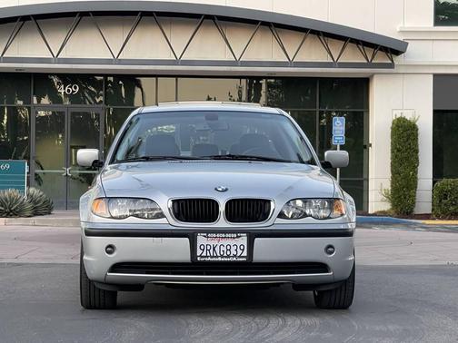 2004 BMW 325 325xi AWD 4dr Sedan
