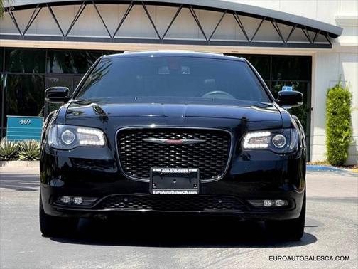 2022 Chrysler 300 S