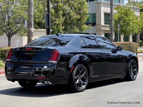 2022 Chrysler 300 S