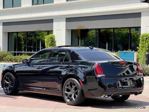 2022 Chrysler 300 S