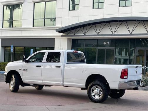 2017 RAM 2500 Tradesman Crew Cab 4x4 8' Box