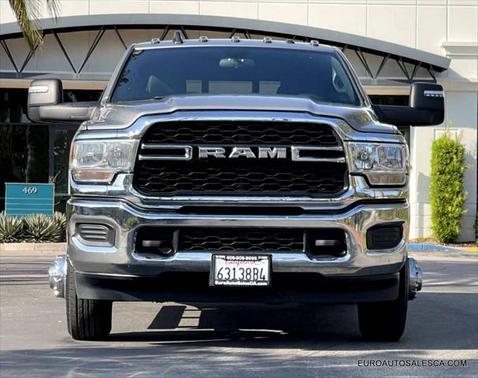 2024 RAM 3500 Tradesman Crew Cab 4x4 8' Box