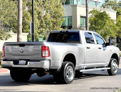 2024 RAM 3500 Tradesman Crew Cab 4x4 8' Box