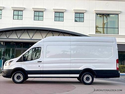 2022 Ford Transit-250 Base