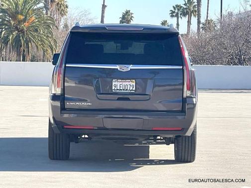 2017 Cadillac Escalade ESV Platinum