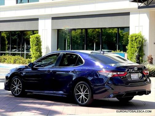 2022 Toyota Camry SE