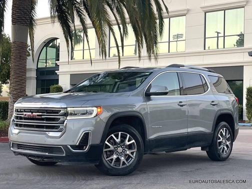 2023 GMC Acadia AWD SLT