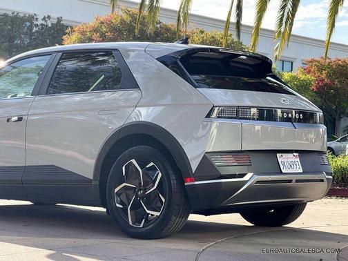 2024 Hyundai IONIQ 5 SEL