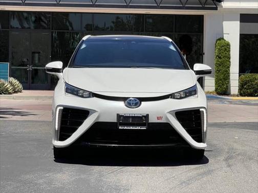 2017 Toyota Mirai Base