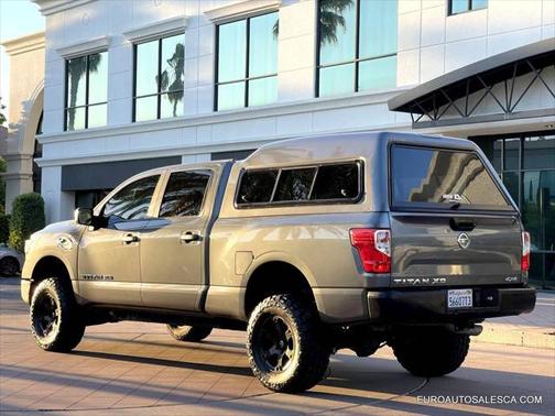 2017 Nissan Titan XD SV