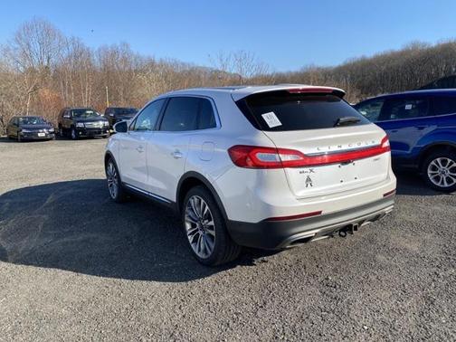 Photo 3 of 7 of 2016 Lincoln MKX Reserve