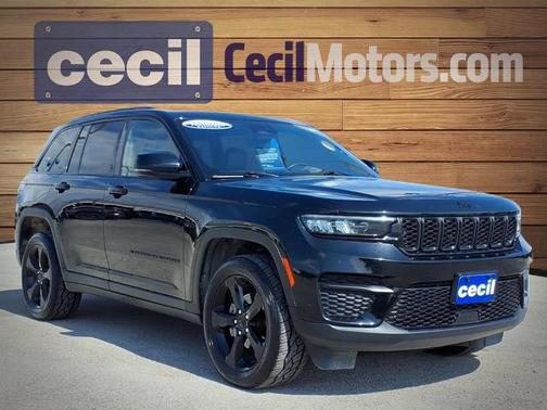 2023 Jeep Grand Cherokee LAREDO