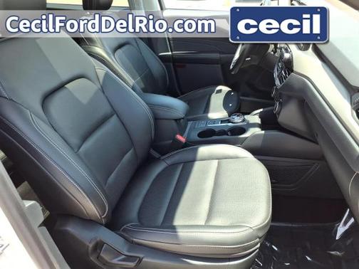STAR WHITE METALLIC TRI-COA 2021 Ford Escape SEL