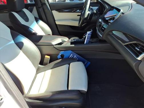 2021 Cadillac CT5 SPORT