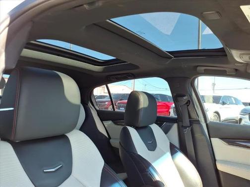 2021 Cadillac CT5 SPORT