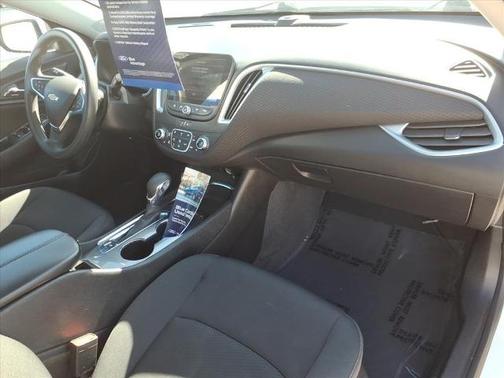 2024 Chevrolet Malibu LT W/1LT