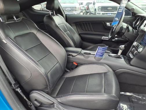 2021 Ford Mustang ECOBOOST PREMIUM