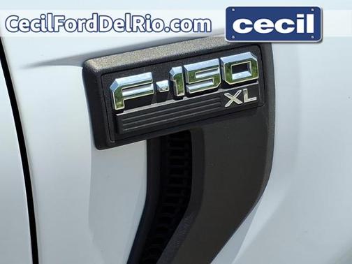 OXFORD WHITE 2022 Ford F-150 XL