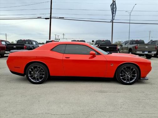 2023 Dodge Challenger R/T SCAT PACK
