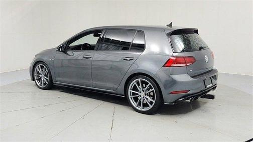 2018 Volkswagen Golf R 2.0T w/DCC & Navigation