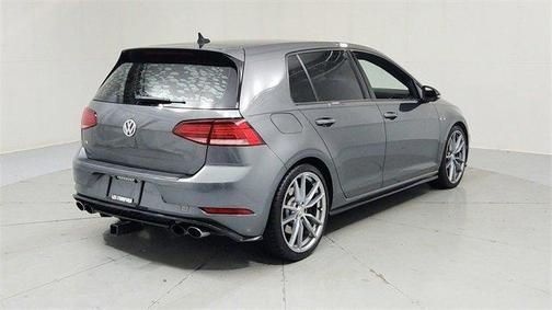 2018 Volkswagen Golf R 2.0T w/DCC & Navigation