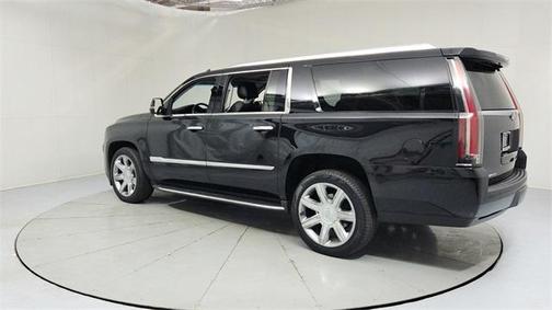 2016 Cadillac Escalade ESV Luxury