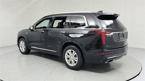 2022 Cadillac XT6 Luxury FWD