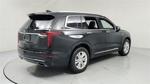 2022 Cadillac XT6 Luxury FWD