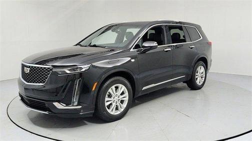 2022 Cadillac XT6 Luxury FWD