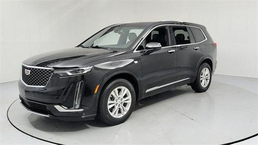 2022 Cadillac XT6 Luxury FWD
