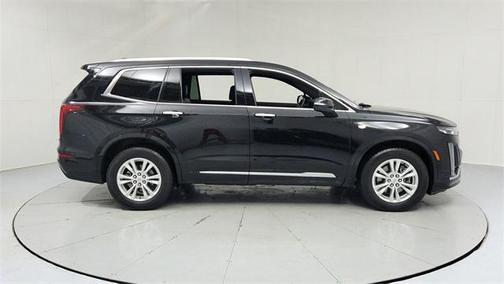 2022 Cadillac XT6 Luxury FWD