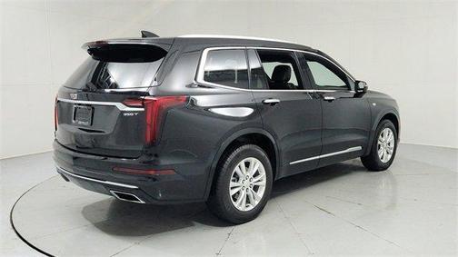 2022 Cadillac XT6 Luxury FWD