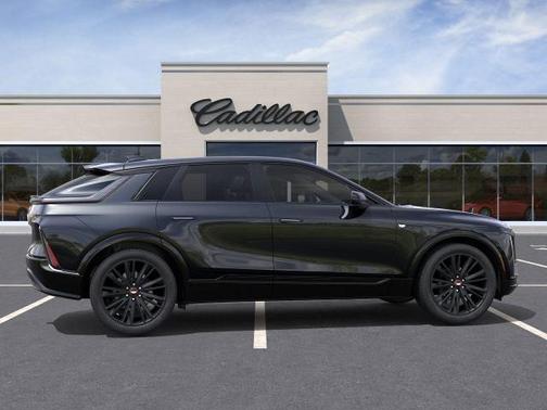 2025 Cadillac LYRIQ Sport