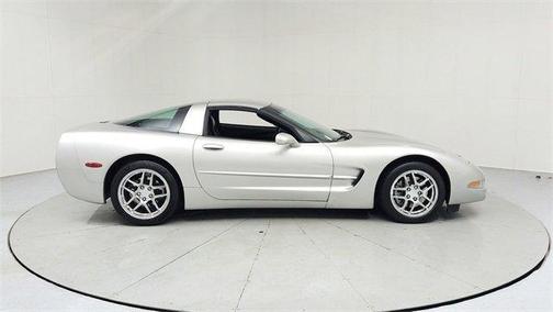 2004 Chevrolet Corvette Base
