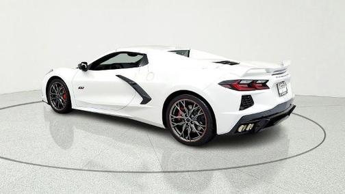 White Pearl Metallic 2023 Chevrolet Corvette Stingray w/3LT