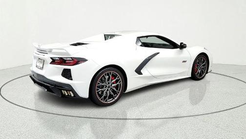 White Pearl Metallic 2023 Chevrolet Corvette Stingray w/3LT