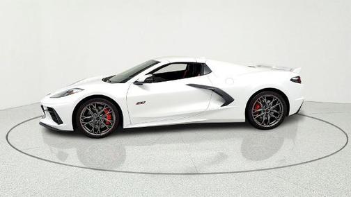 White Pearl Metallic 2023 Chevrolet Corvette Stingray w/3LT