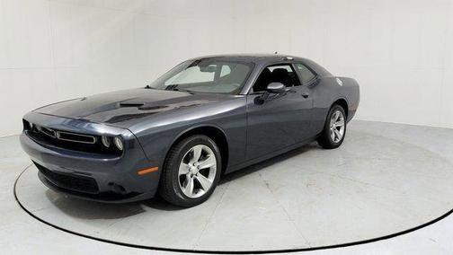 2017 Dodge Challenger SXT