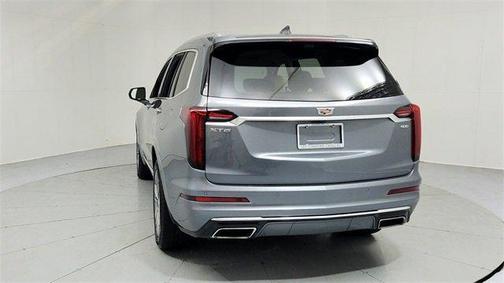 2022 Cadillac XT6 Premium Luxury FWD