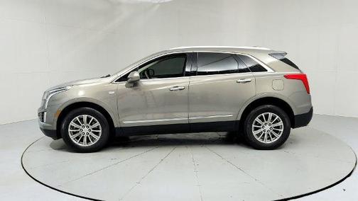 Bronze Dune Metallic 2018 Cadillac XT5 Luxury