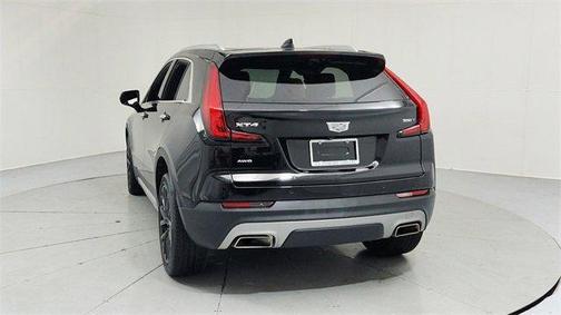 2022 Cadillac XT4 Premium Luxury