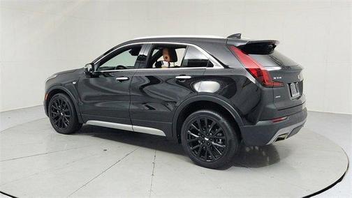 2022 Cadillac XT4 Premium Luxury