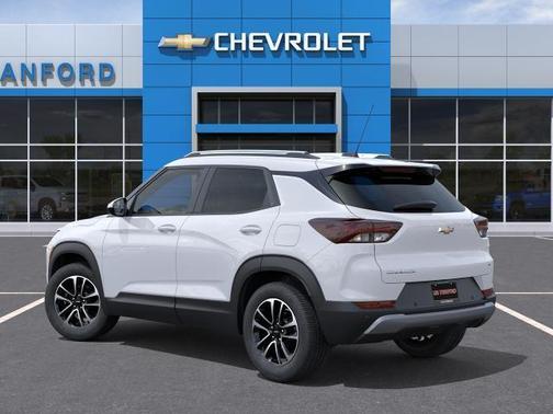 Summit White 2026 Chevrolet Trailblazer LT