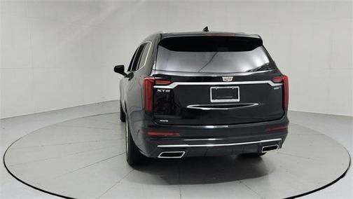 2025 Cadillac XT6 Luxury AWD