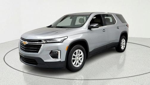 Sterling Gray Metallic 2023 Chevrolet Traverse LS